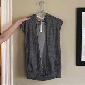 H&M sleeveless hooded jacket (S)